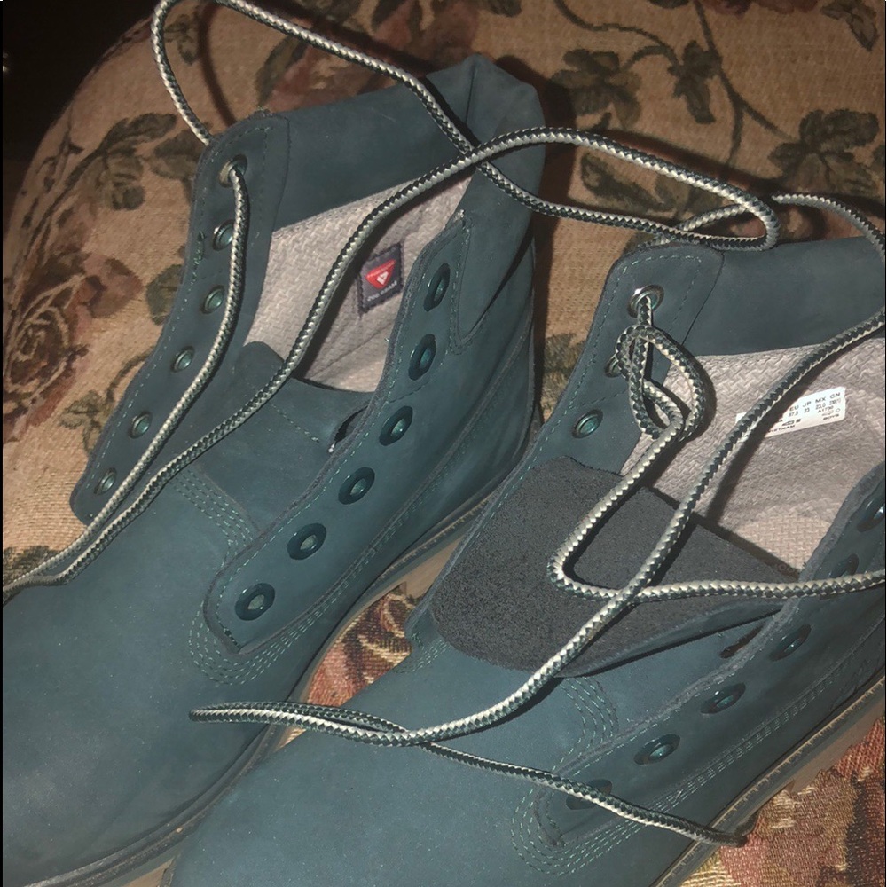 Timberland - Picture 2 of 4
